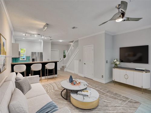 10-835 Ne 19th Ave, Fort Lauderdale, FL, 33304-3074 | Card Image