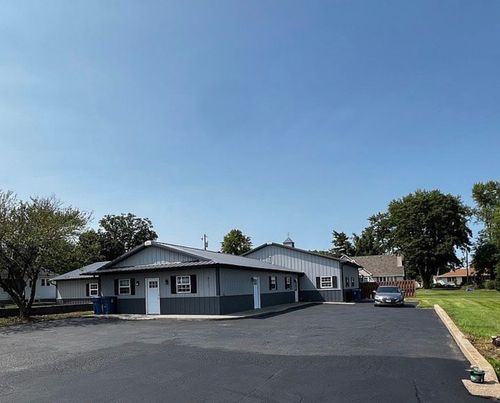 107 W Main St, Mc Nabb, IL, 61335-9660 | Card Image