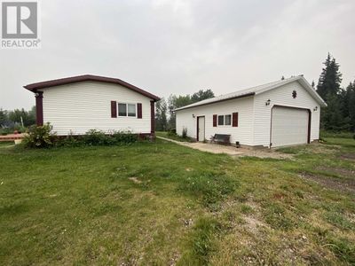 15166 271 Rd, House other with 3 bedrooms, 2 bathrooms and null parking in Peace River BC | Image 1