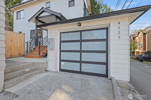 4223 Sw Myrtle St, Seattle, WA, 98136-1935 | Card Image