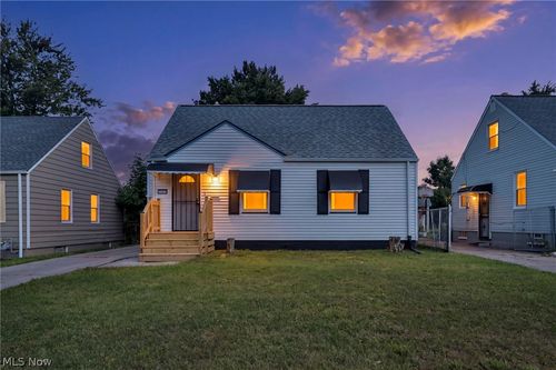 17419 Lotus Dr, Cleveland, OH, 44128-2551 | Card Image