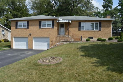 1217 Zucco Ln, Johnstown, PA, 15905-1170 | Card Image
