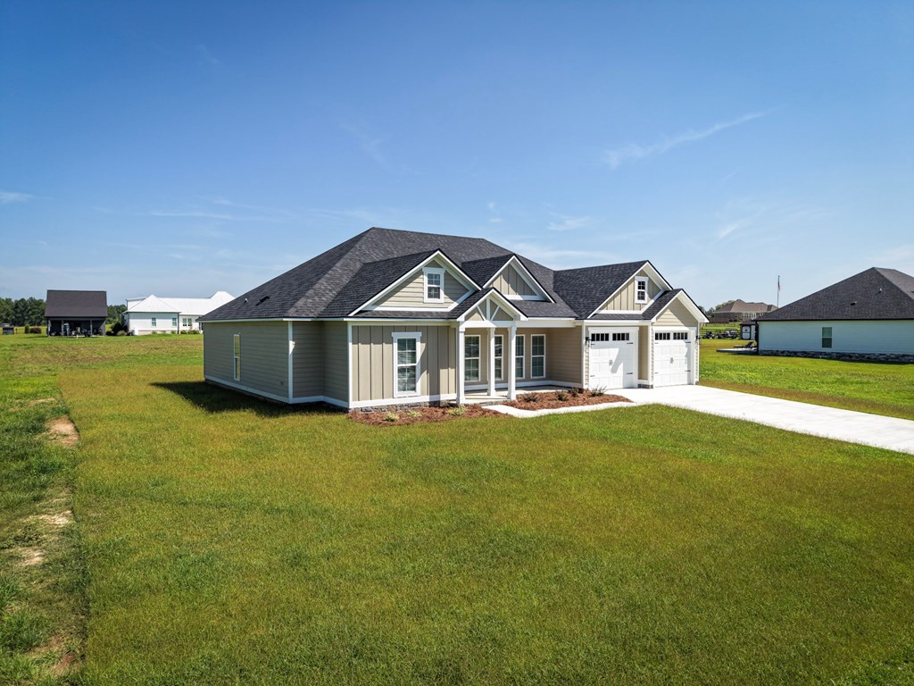 Residential in Adel 3