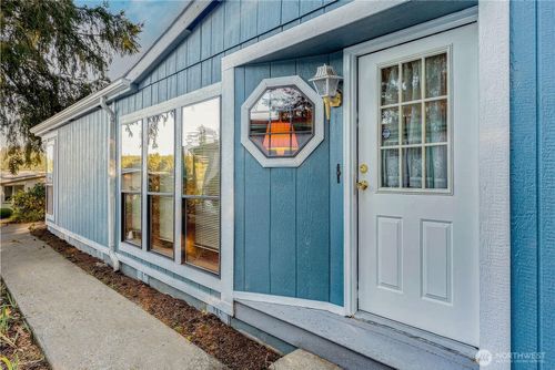 41-574 Nw Silver Glen Lane, Bremerton, WA, 98311 | Card Image