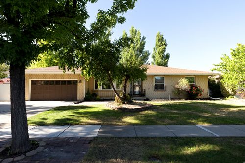 780 Walden Hills Dr, Murray, UT, 84123-5408 | Card Image