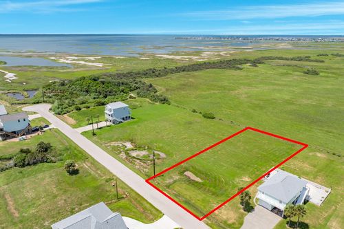 18023 Shaman Dr, Galveston, TX, 77554-1007 | Card Image