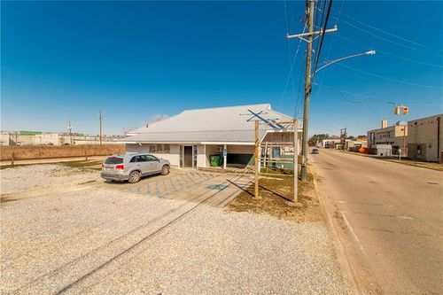335 Austin St, Bogalusa, LA, 70427-3817 | Card Image