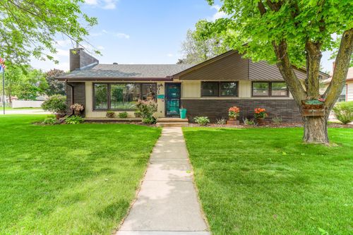 401 2nd Ave Ne, Osseo, MN, 55369-1108 | Card Image