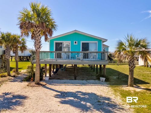2135 Cadillac Ave, Dauphin Island, AL, 36528-4207 | Card Image
