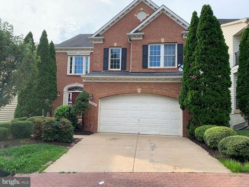 7658 Henry Knox Dr, LORTON, VA, 22079-4715 | Card Image