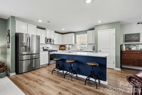 633 Mile Creek Rd, Edgemoor, SC, 29712-7735 | Card Image