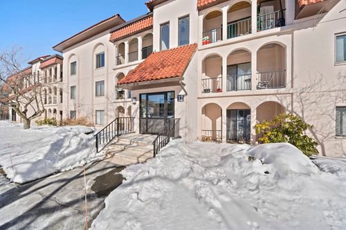 12-9-685 Oak St, Brockton, MA, 02301 | Card Image