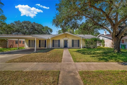 3406 Erwin Ave, Victoria, TX, 77901-3635 | Card Image