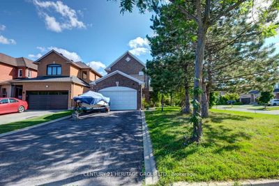 110 Elena Cres, House other with 3 bedrooms, 4 bathrooms and 6 parking in Maple ON | Image 1