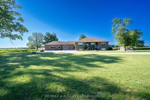 324500 Mount Elgin Rd, Mount Elgin, ON, N0J1N0 | Card Image