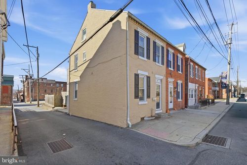 24 N 5th St, COLUMBIA, PA, 17512-1202 | Card Image