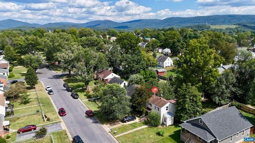 222 James Ave, WAYNESBORO, VA, 22980-3727 | Card Image