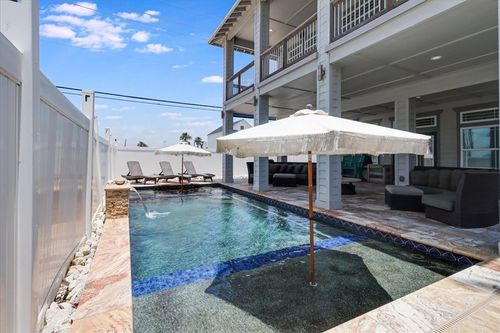 602 Banyan Beach Dr, Port Aransas, TX, 78373-5907 | Card Image