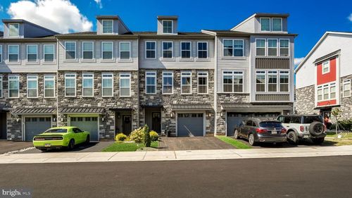 58 Independence Ct, Perkasie, PA, 18944-1637 | Card Image