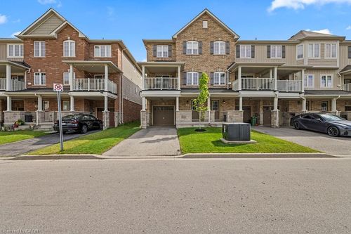 14 Hiscott Drive Drive, Waterdown, ON, L8B0A2 | Card Image