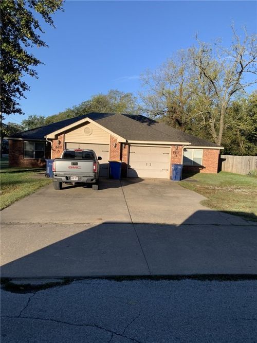 620 S Elm St, Siloam Springs, AR, 72761-4006 | Card Image