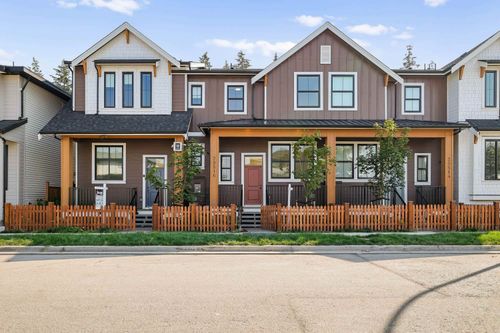 20516 75 Ave, Langley, BC, V2Y3S8 | Card Image