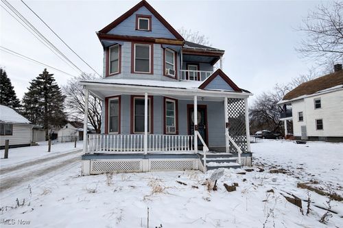 3880 E 57th St, Cleveland, OH, 44105-3353 | Card Image