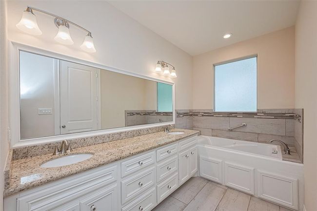 13318 Hilton Head Dr, House other with 3 bedrooms, 4 bathrooms and 2 parking in Montgomery TX | Image 27