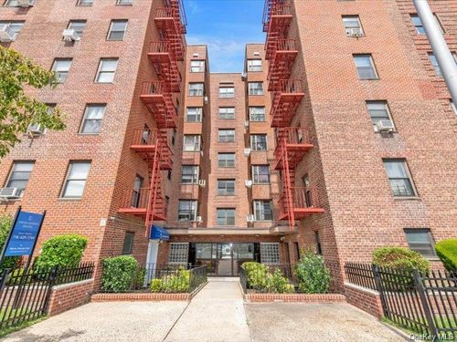 a104-88-09 Northern Blvd, Jackson Heights, NY, 11372-1626 | Card Image