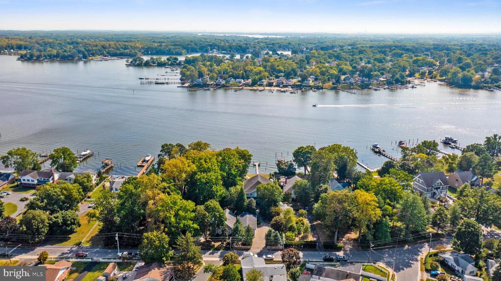 Residential in MIDDLE RIVER 5