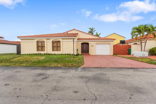 8871 Sw 6th St, Miami, FL, 33174-2461 | Card Image