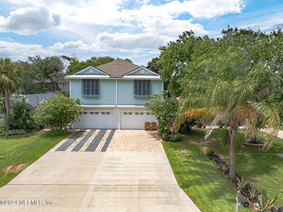 815 S 10 Th Avenue, Townhouse with 3 bedrooms, 3 bathrooms and null parking in Jacksonville Beach FL | Image 1