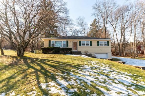 3 Gottlieb Dr, Pearl River, NY, 10965-1517 | Card Image