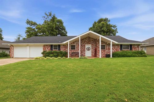 7 Preston Cir, Stillwater, OK, 74075-2030 | Card Image