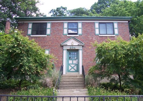 234 Woolper Ave, Cincinnati, OH, 45220-1213 | Card Image