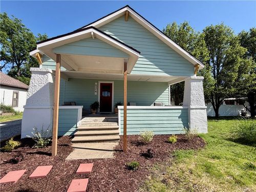 524 Parker Ave, Osawatomie, KS, 66064-1339 | Card Image