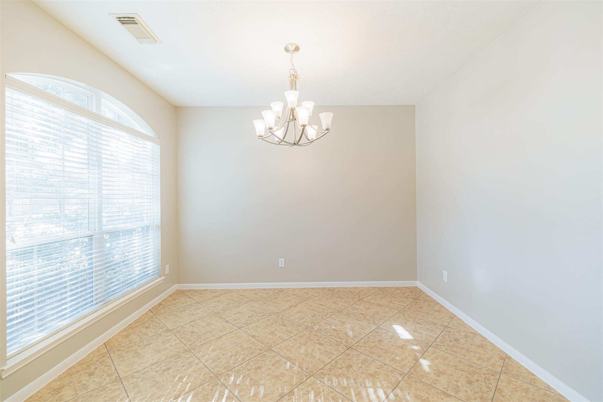 Residential Lease in Tomball 3
