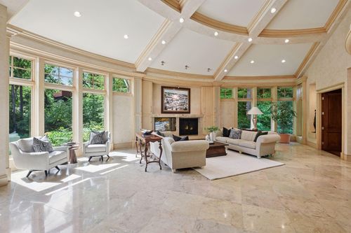 1989 Dwight Ln, Minnetonka, MN, 55305-2516 | Card Image