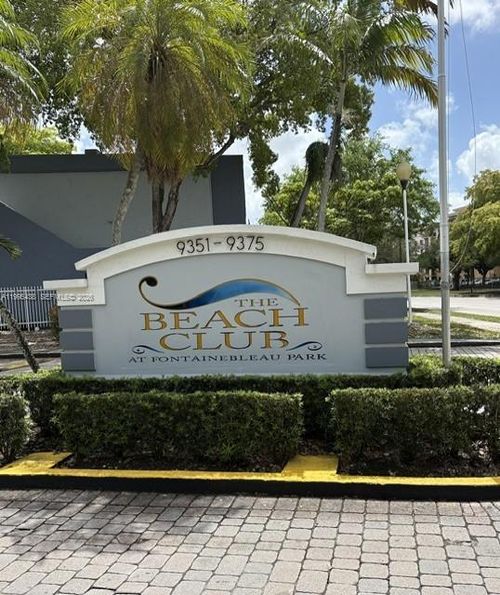 apt-b105-9351 Fontainebleau Blvd, Miami, FL, 33172-4603 | Card Image