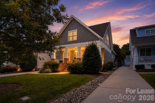 404 Iverson Way, Charlotte, NC, 28203-5633 | Card Image