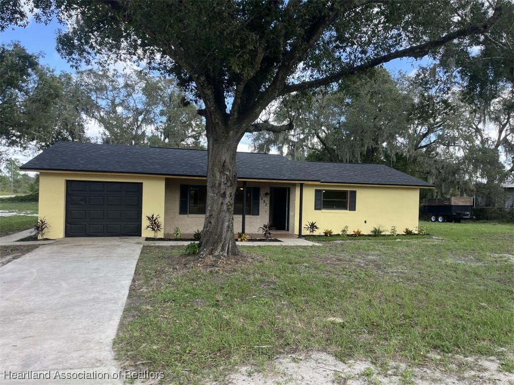 Orchid St, Lake Placid, FL 33852