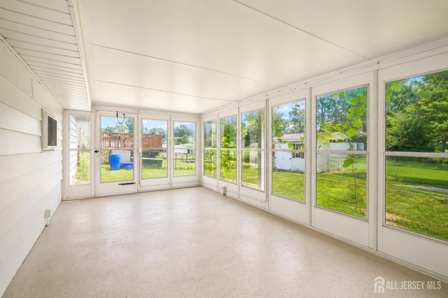 Residential Lease in Edison 2