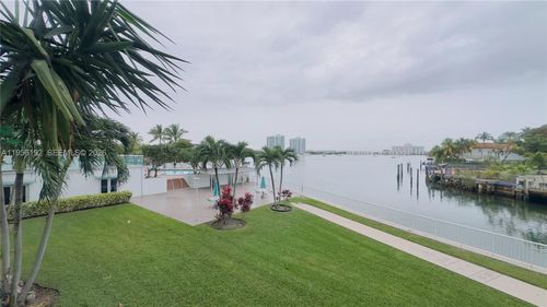 apt-207-2841 Ne 163rd St, North Miami Beach, FL, 33160-4439 | Card Image