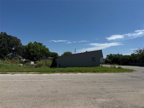 308 Highway 59 S, Bowie, TX, 76230-5445 | Card Image