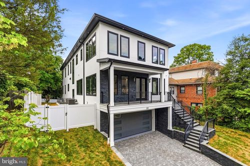 1211 20th St S, ARLINGTON, VA, 22202-2111 | Card Image