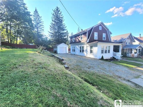 26 Hess St, Jamestown, NY, 14701-6329 | Card Image