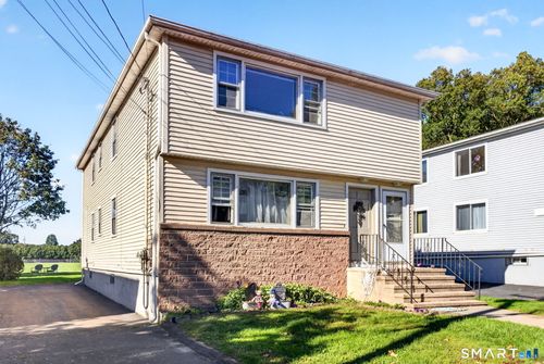 27 Manila Ave, Woodbridge, CT, 06525-2349 | Card Image