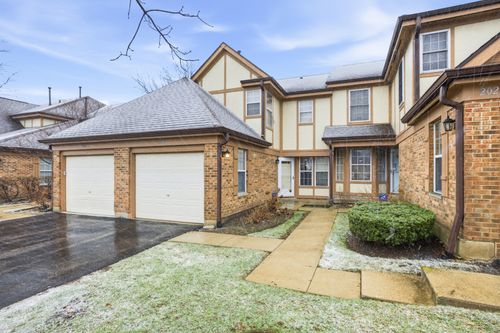 2018 Quaker Hollow Ln, Streamwood, IL, 60107-1947 | Card Image