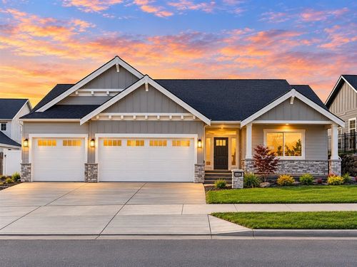 17526 E 12th Ave, Spokane Valley, WA, 99016 | Card Image