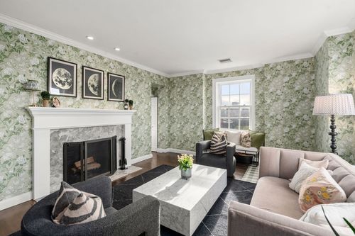 8b-65 Commonwealth Ave, Boston, MA, 02116-2304 | Card Image